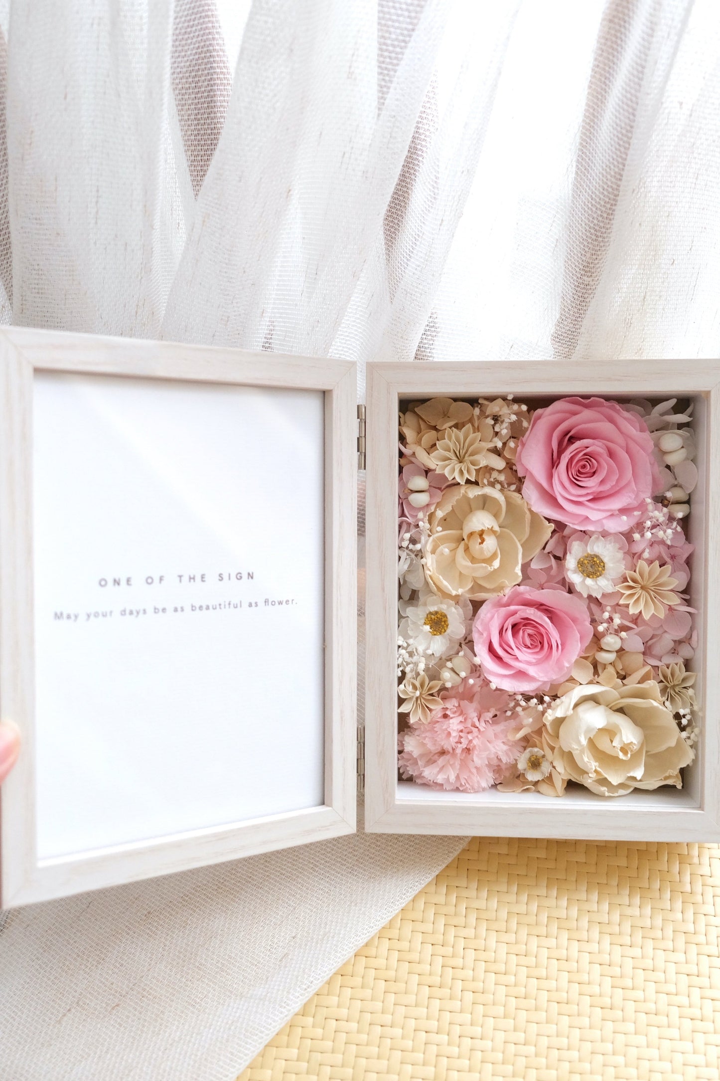 Preserved Photo Frame - Pink Rose with Peony Flower