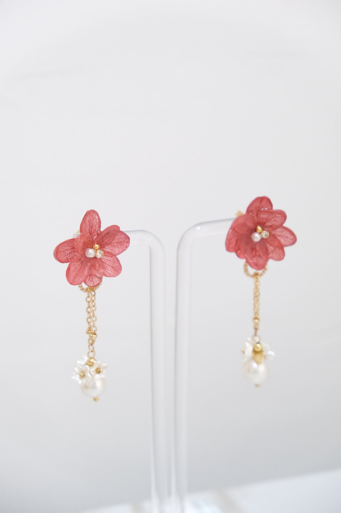 Preserved Hydrangeas x Freshwater pearls Earrings