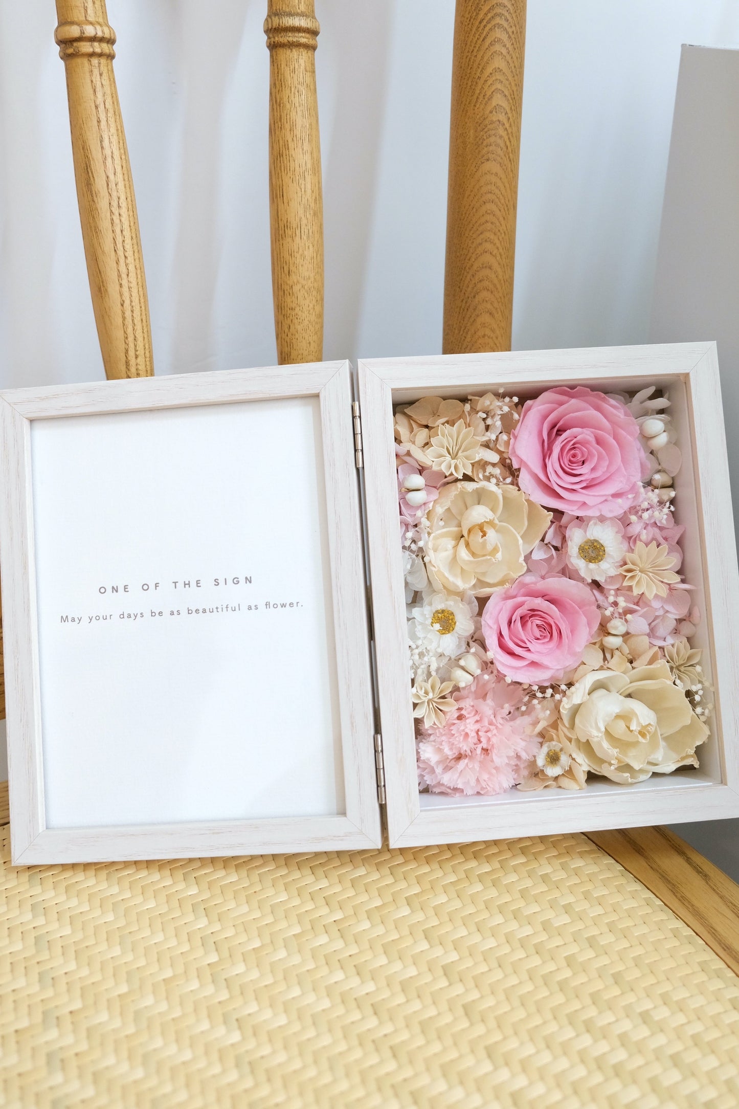 Preserved Photo Frame - Pink Rose with Peony Flower