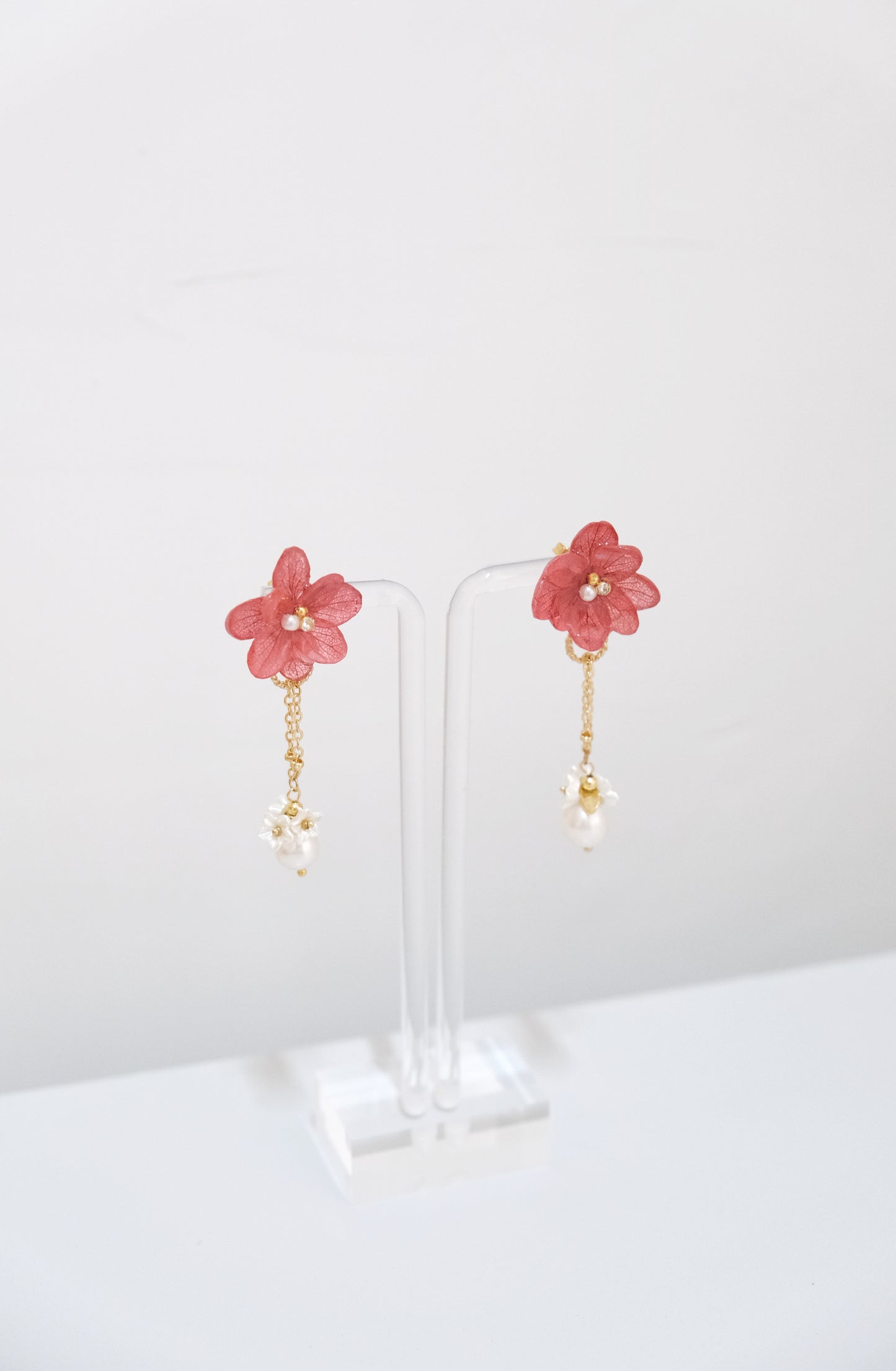 Preserved Hydrangeas x Freshwater pearls Earrings