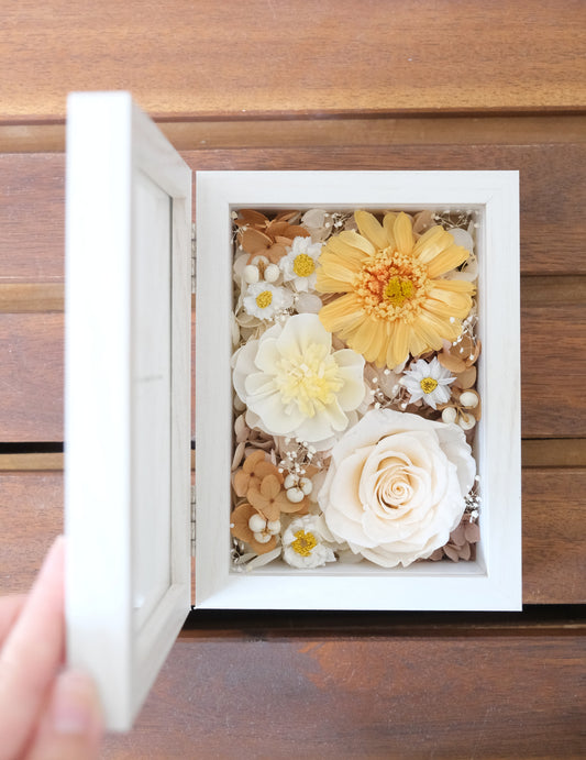 Sunflower - Preserved Flower Photo Frame - Yellow